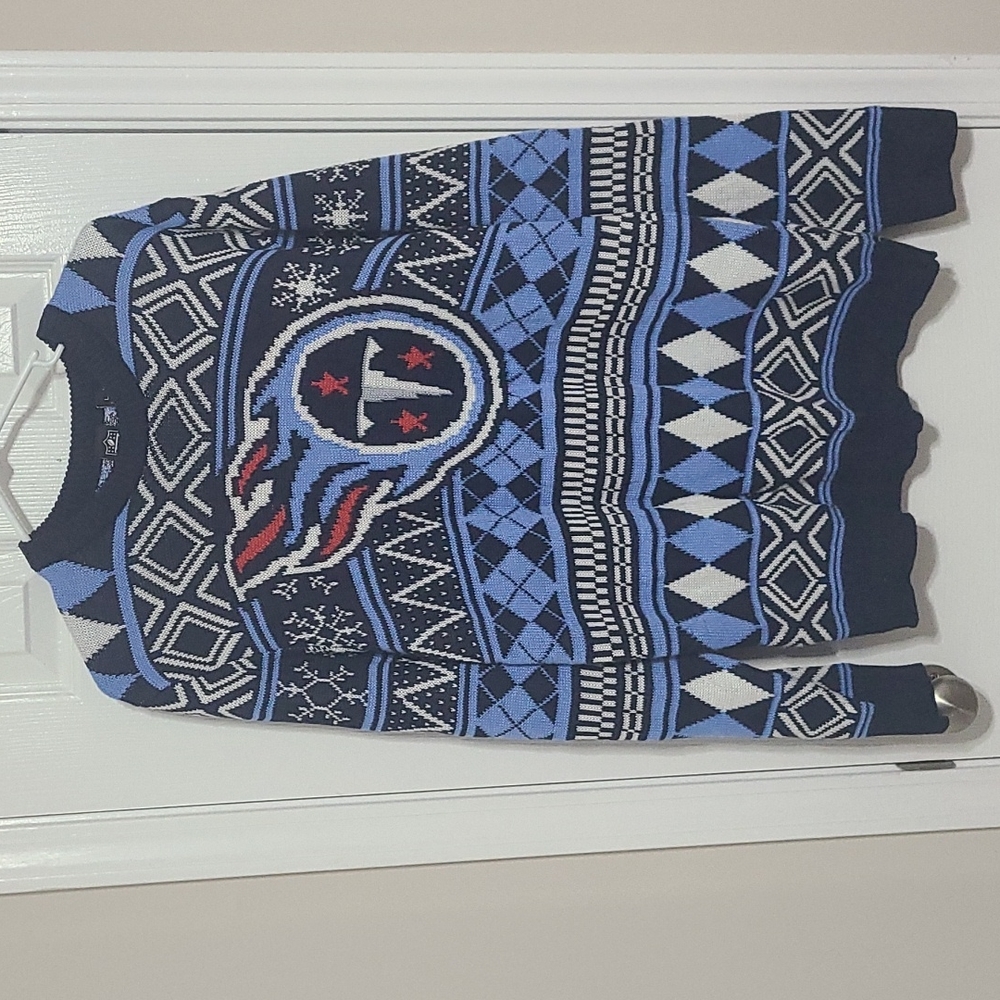 Excellent Condition Tennessee Titans Christmas Sweater Size Large